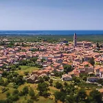 2 Bedroom Amazing In *