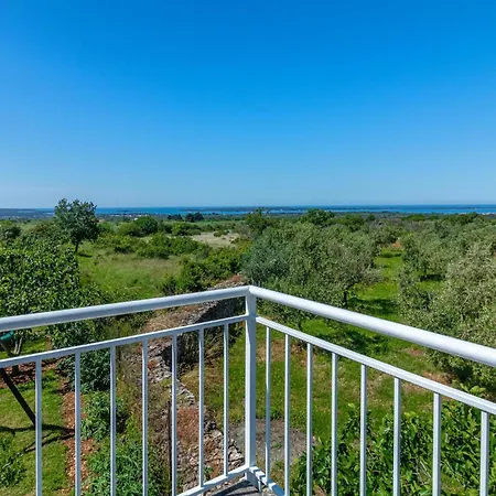 2 Bedroom Lovely In Vodnjan